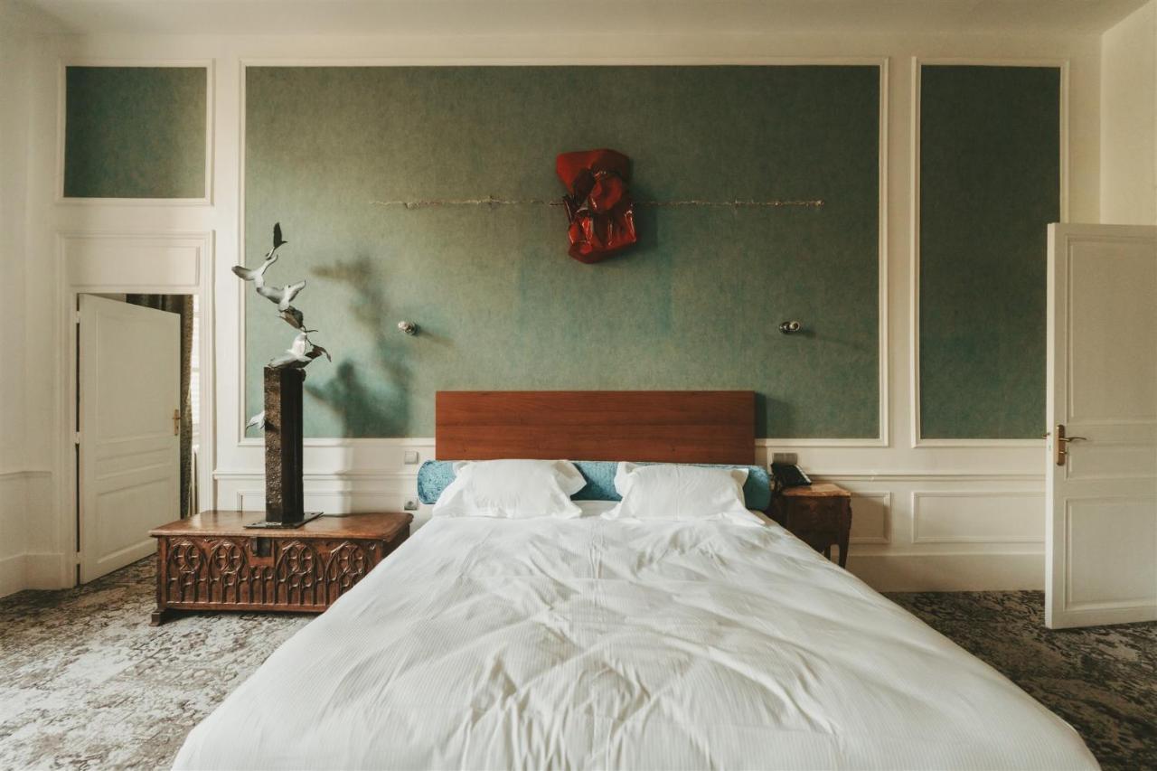 Logis Hotels Chateau De La Barge Chaintré Екстериор снимка