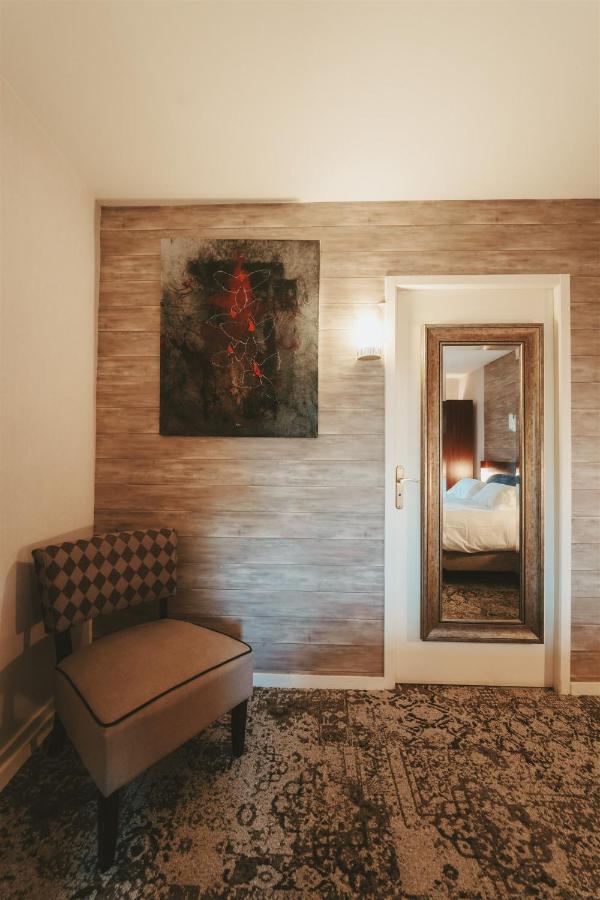 Logis Hotels Chateau De La Barge Chaintré Екстериор снимка