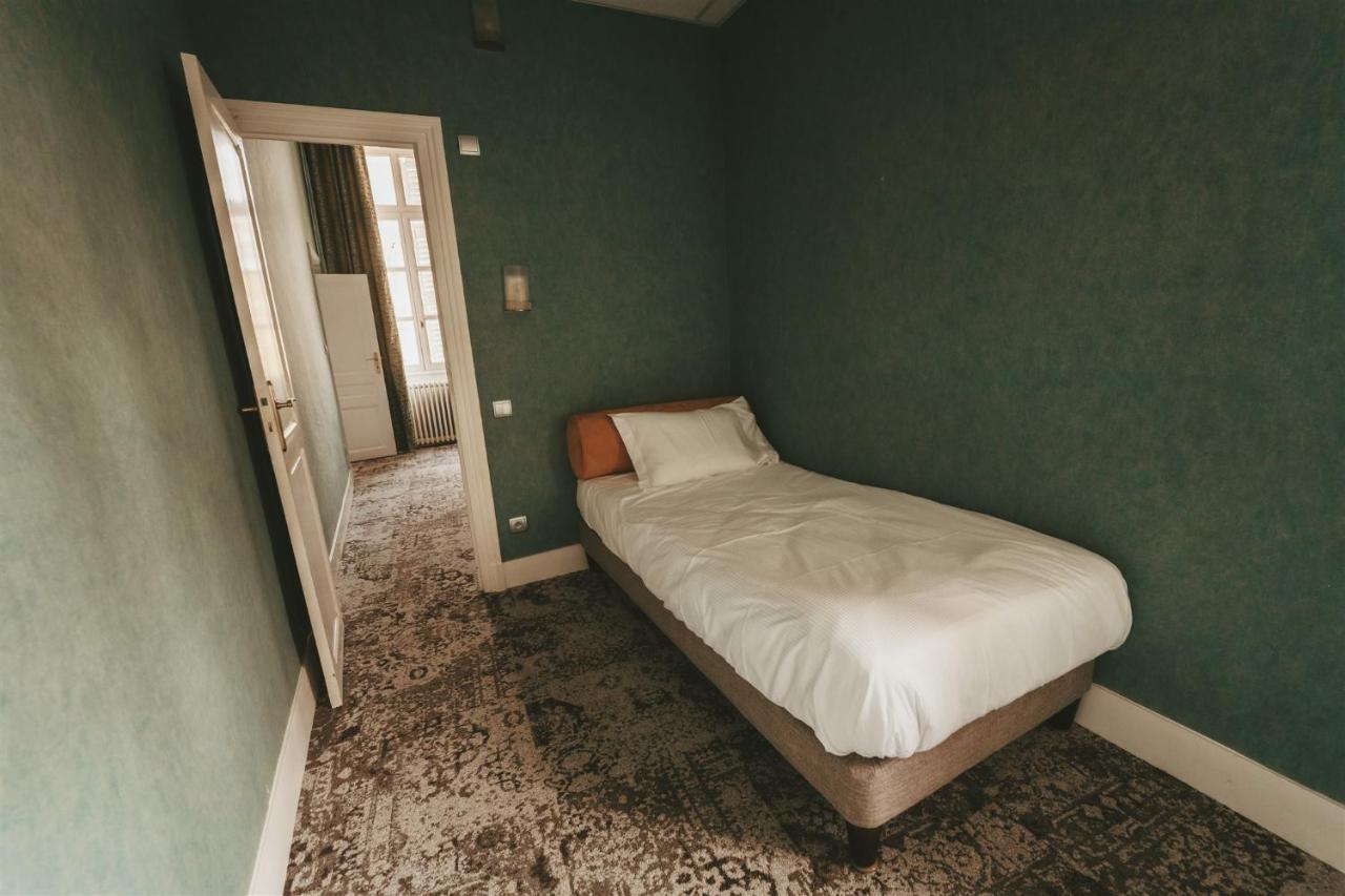 Logis Hotels Chateau De La Barge Chaintré Екстериор снимка
